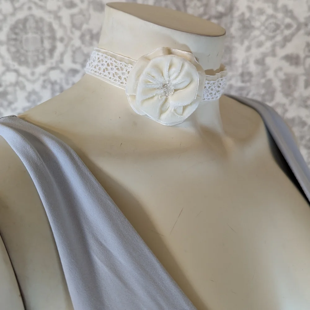 Lace & Velvet Ivory Handmade Handsewing beaded Bridal Wedding Choker Necklace - Picture 6 of 10